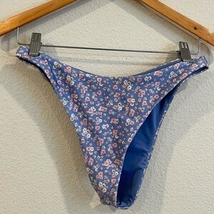 Glassons size 10 poise shimmer bikini bottom, blue with floral print